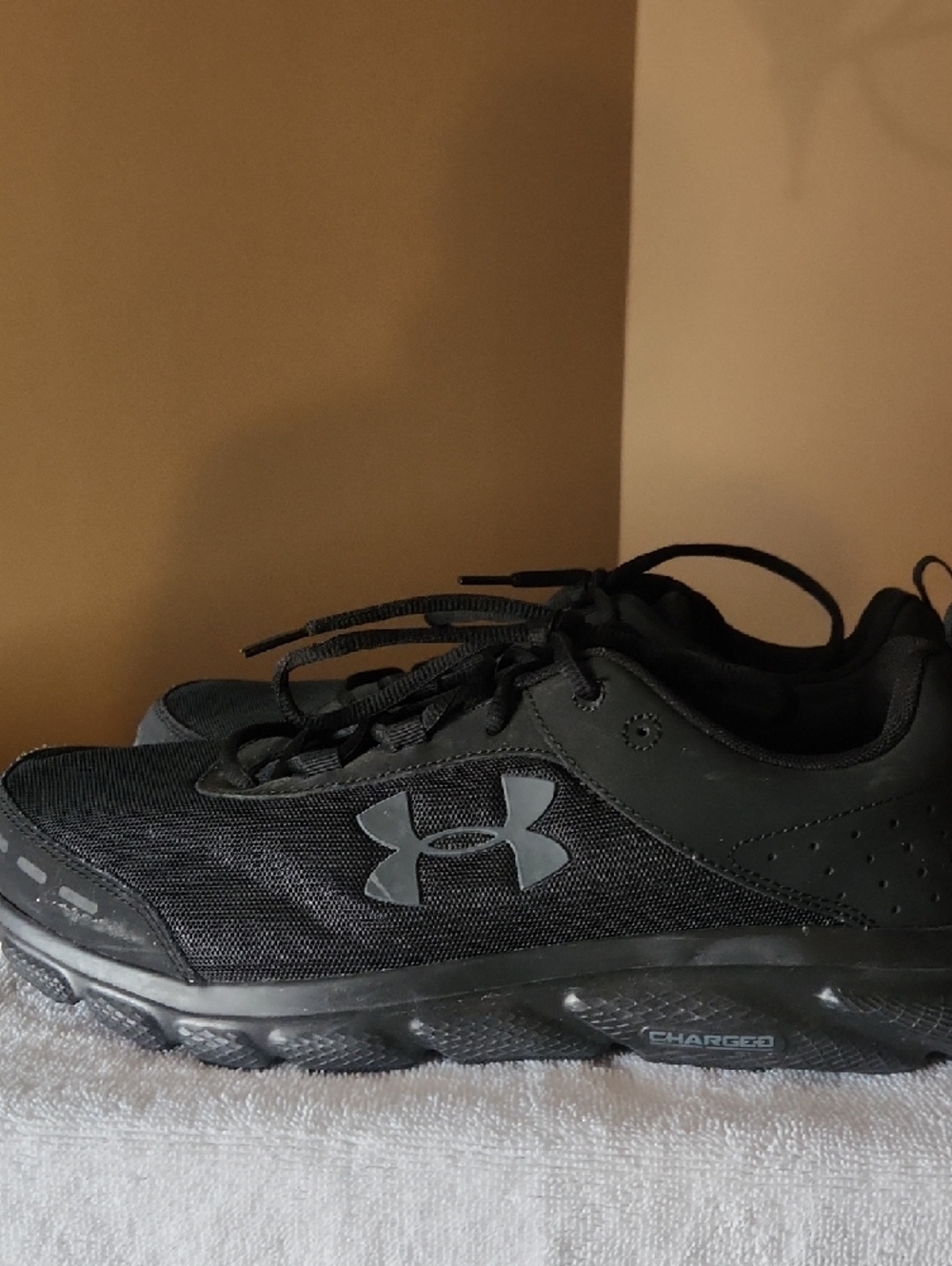 Under Armour Black Men's Low-Top Athletic Trainers